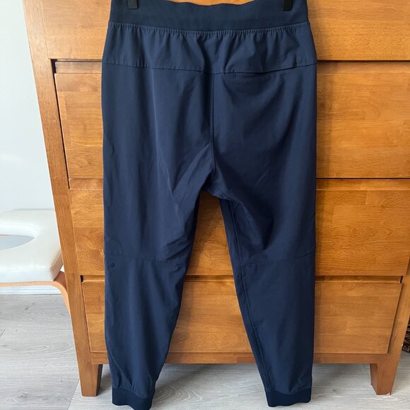 Lululemon ABC Jogger - Picture 3 of 8